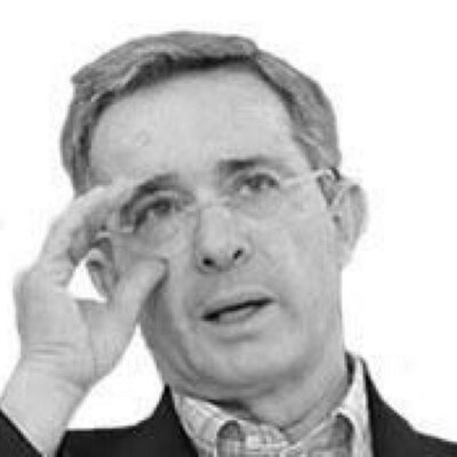 Caso ÁLVARO URIBE: audiencia de preclusión aplazada