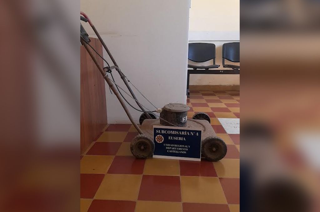 Atraparon a un hombre de 71 años por el robo una máquina de cortar césped