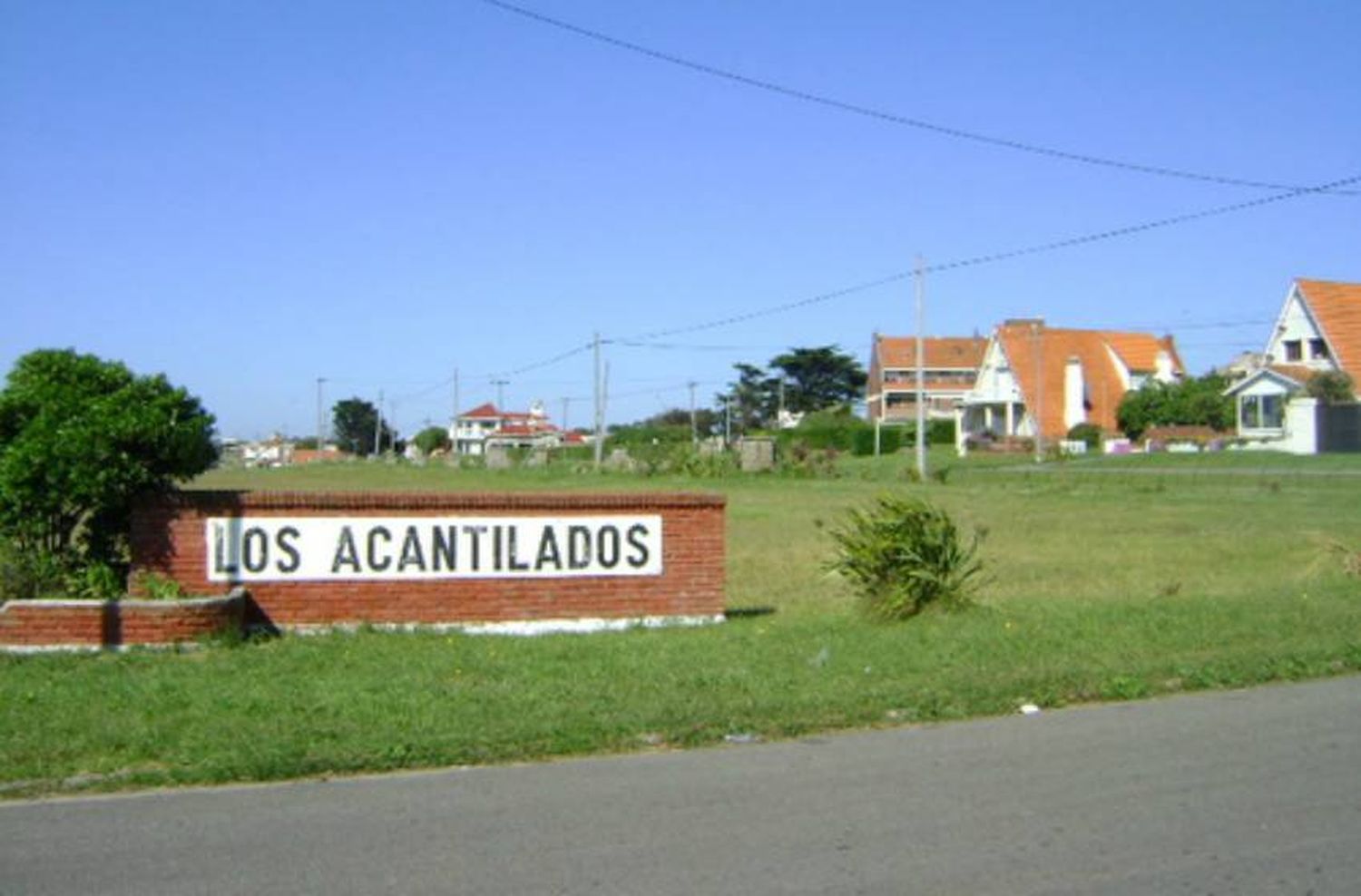 Preocupación en Acantilados por un robo a metros de un colegio