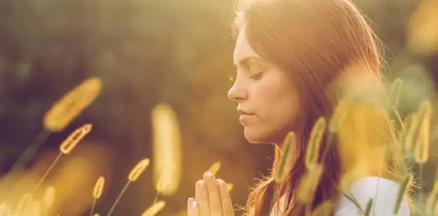 ¿Silencio interno o diálogo tóxico? Las claves de Oriente para superar los pensamientos ansiosos
