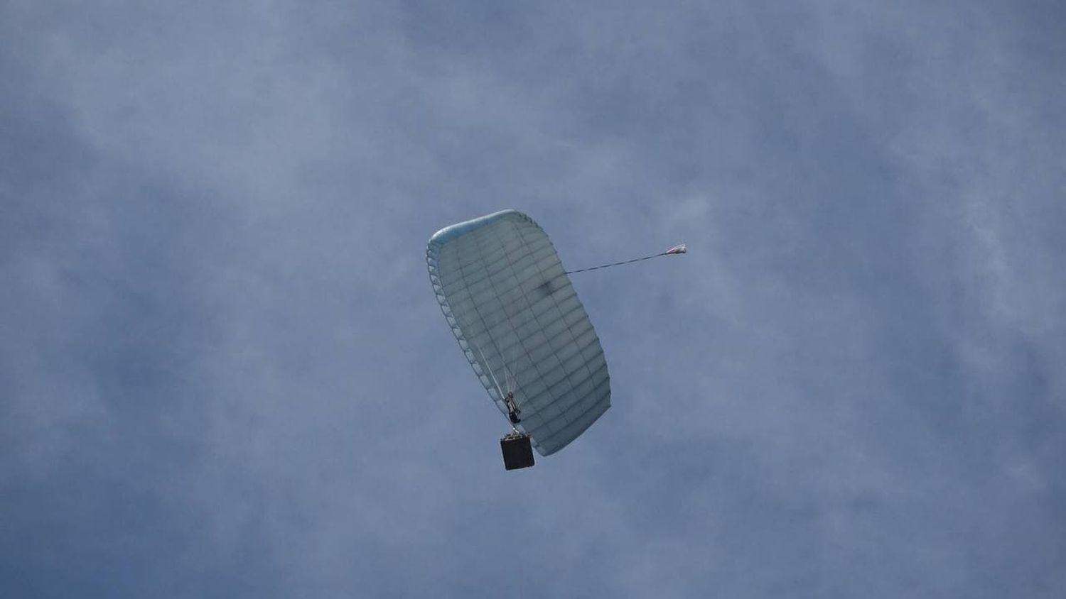 Russia developed a smart cargo parachute