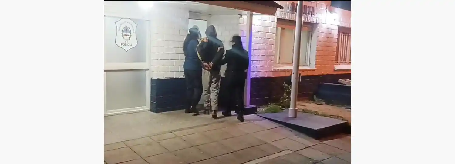 Dos de los jóvenes implicados se dieron a la fuga.