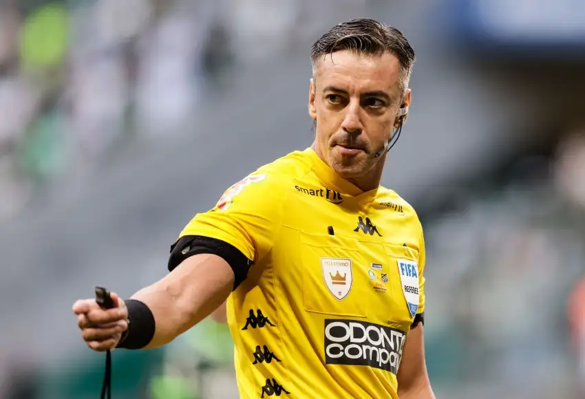El brasileño Raphael Claus será el árbitro de la final de Copa América entre Argentina y Colombia