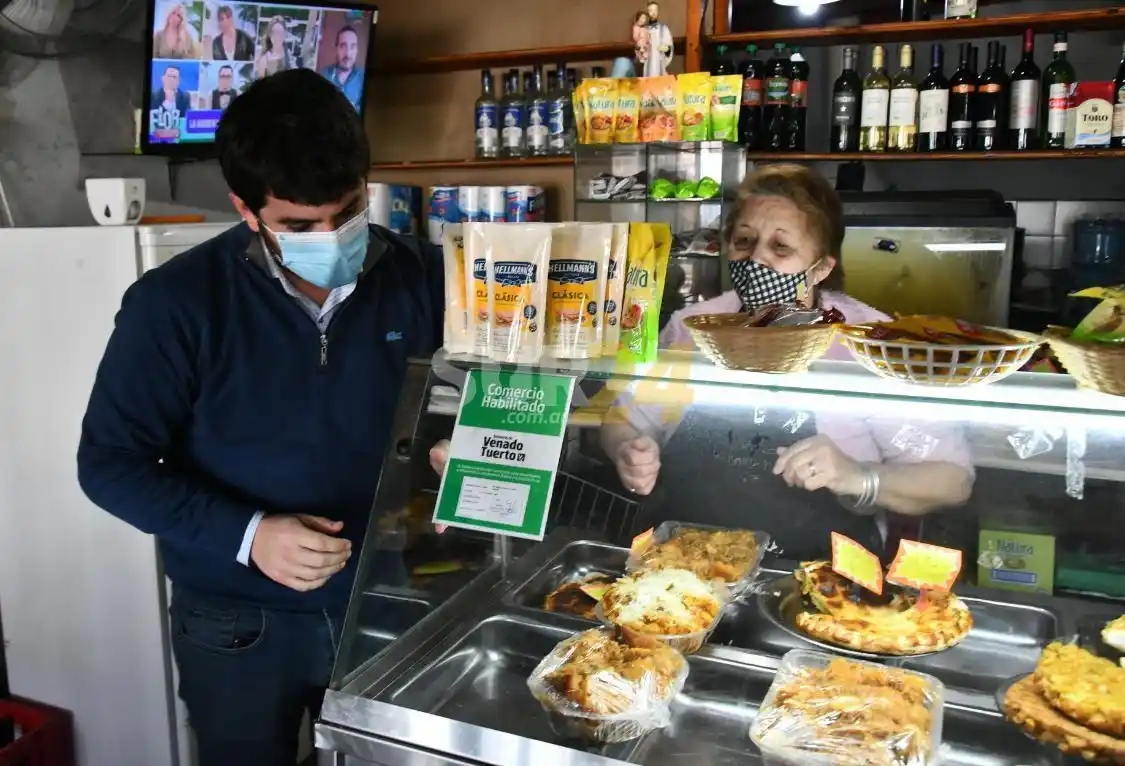 Chiarella y Pellegrini ayudaron con gestiones a más de 130 comerciantes que lograron sus habilitaciones definitivas