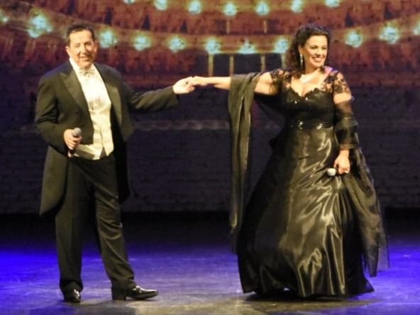 Lírica y humor en el Teatro Colón