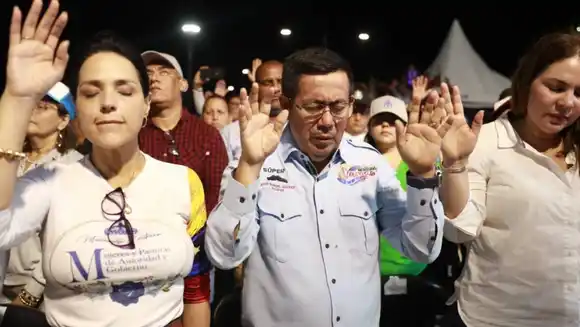 SAREN exonera pagos de impuestos a IGLESIAS EVANGÉLICAS, como ordenó Maduro