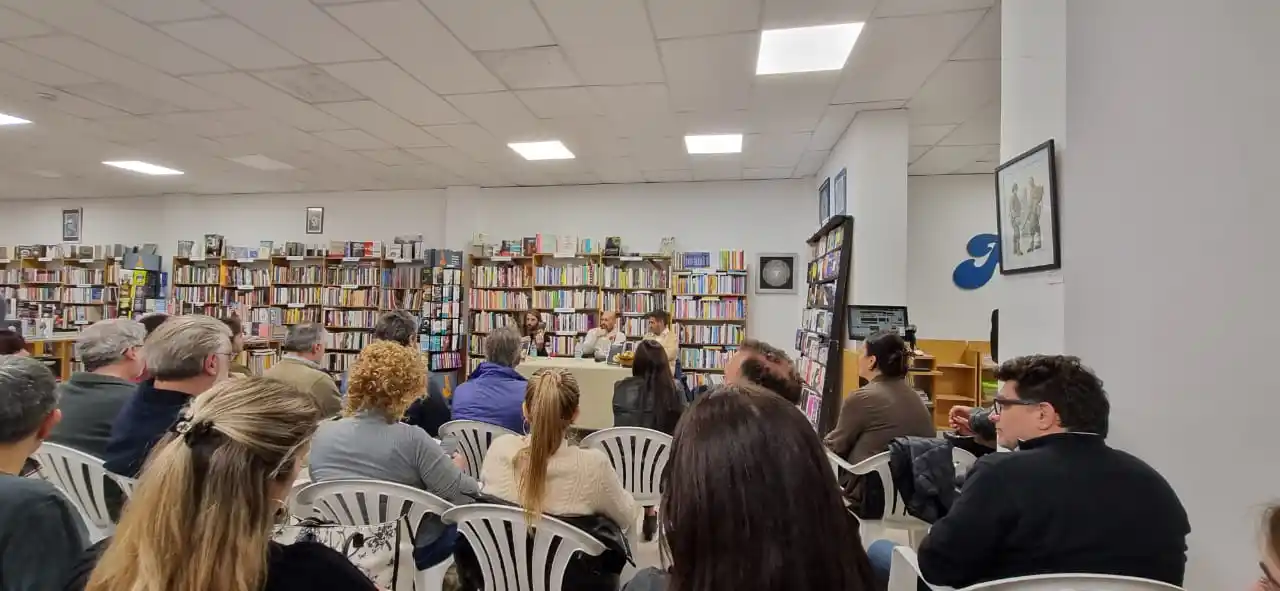 Presentaron el libro “Crítica de la razón psiquiátrica, Salud Mental y Psicoanálisis”
