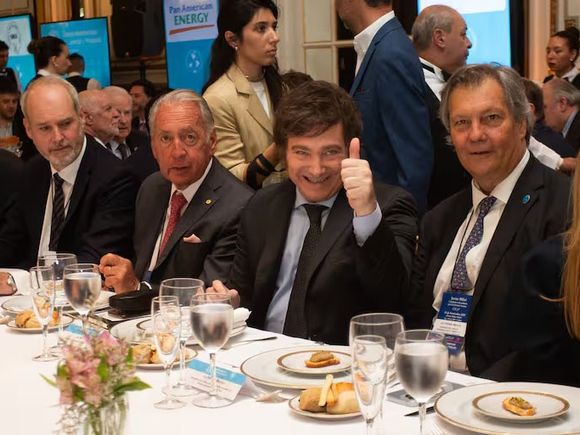 Empresarios analizan con optimismo la economía para 2025 y esperan mejora en la inflación