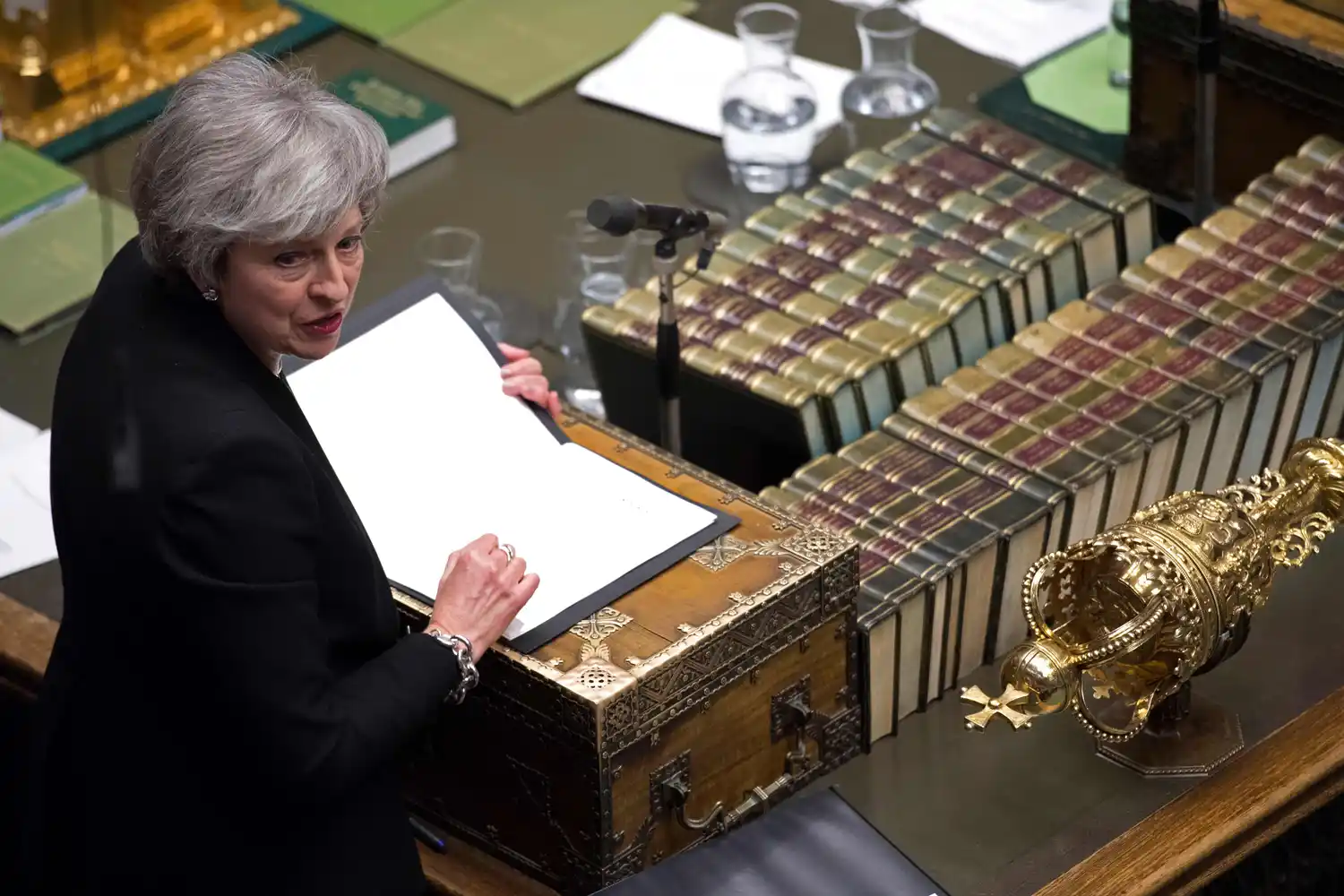 Theresa May sigue “determinada” a aplicar el Brexit el 29 de marzo