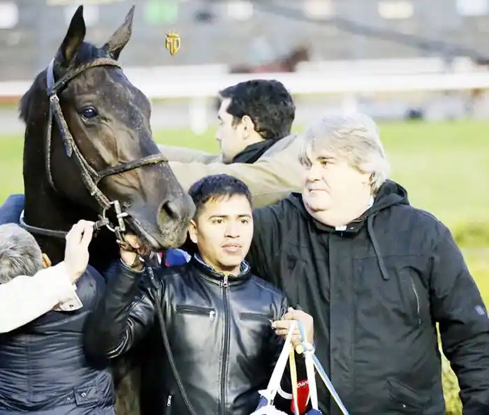 La satisfacción de  conquistar el Gran Criterium con Star Galán, un potrillo propio desde el origen