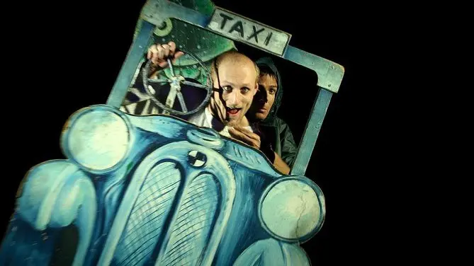 Magia en sombras con el Teatro Negro de Praga dirigido por Jiří Srne