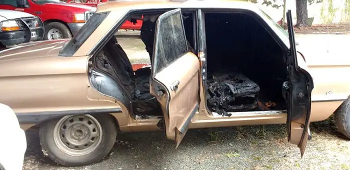 Incendian un auto en Lobería