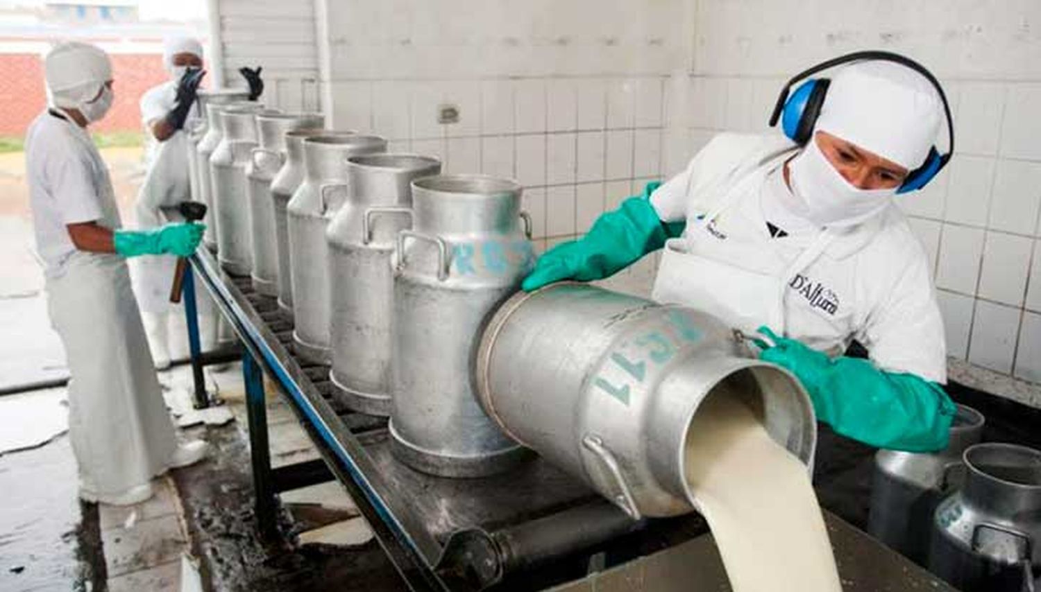 Marcha atrás: Tras la polémica, el Gobierno nacional retrocedió con la aplicación del 10,5% del IVA a la leche común