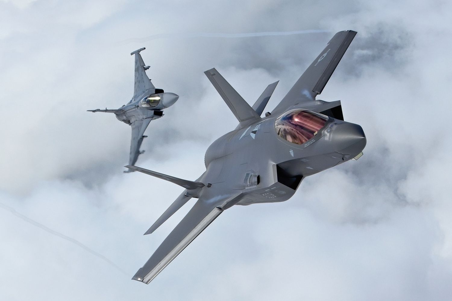 Czech Republic is now officially part of the F-35 Lightning II program