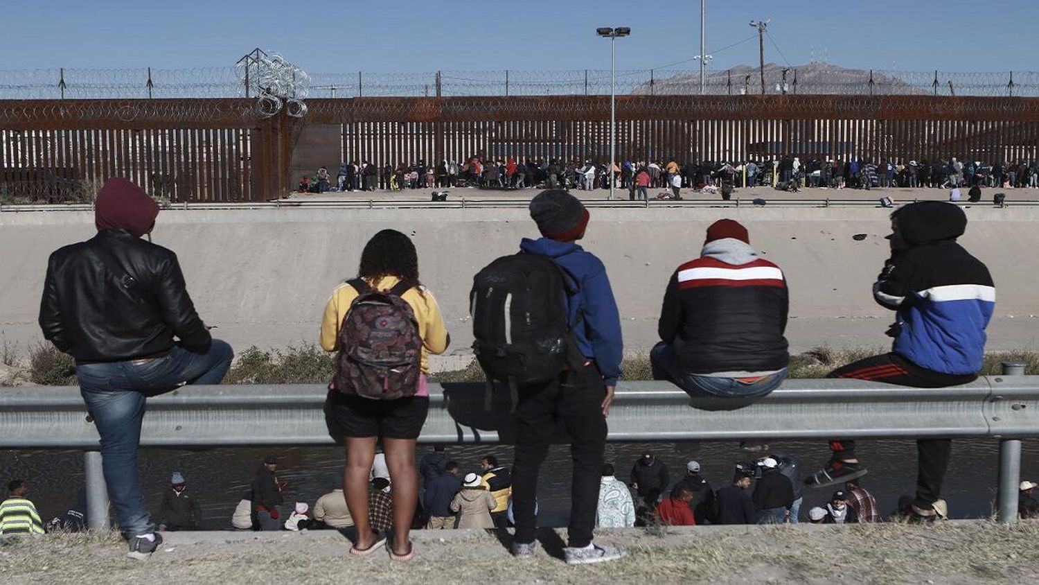 POLÍTICA MIGRATORIA DE JOE BIDEN disgusta a 80% de los estadounidenses