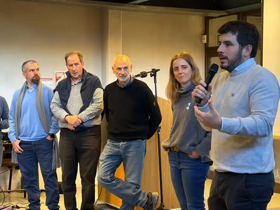 El intendente Leonel Chiarella en la apertura de la actividad en el salón de actos de la UTN. Foto: MVT