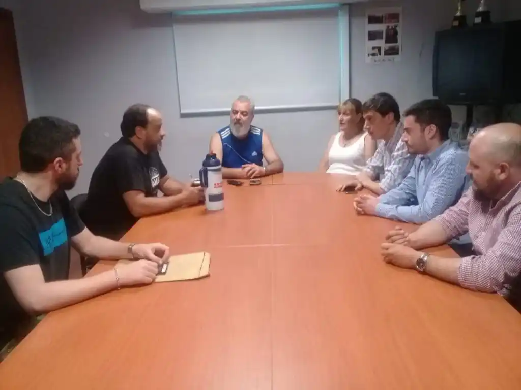 El Municipio hizo una oferta salarial poco convincente y se pasó a un cuarto intermedio 
