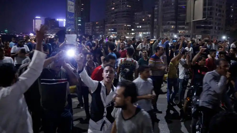 La segunda jornada de protestas contra Al Sisi en Egipto terminó con varios detenidos