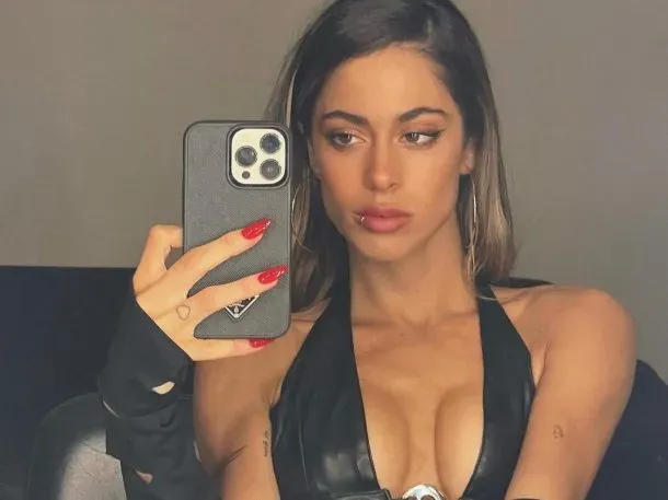 Tini Stoessel fue abucheada en una fiesta en Madrid: el video del incómodo momento