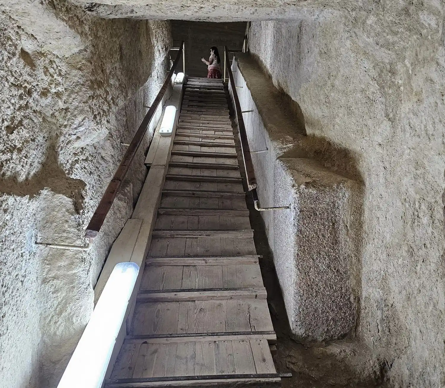 Interior de la Pirámide de Keops - Galería Ascendente