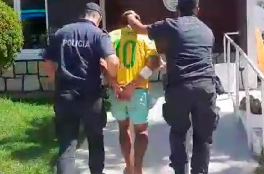 "Trapito" violento: exigió dinero y le pegó una trompada a un conductor