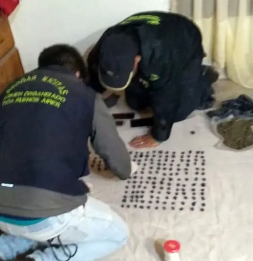 Desarticulan una organización  que comercializaba drogas