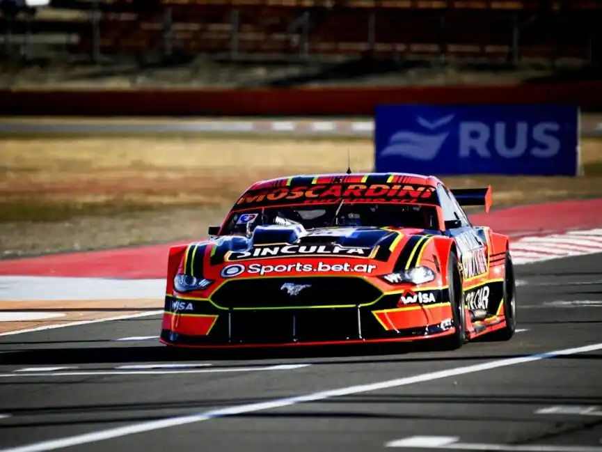 Moscardini debutó y se quedó con el mejor tiempo en El Calafate