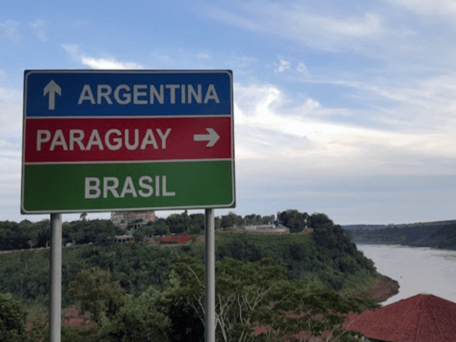 Reabrieron dos pasos fronterizos con Paraguay