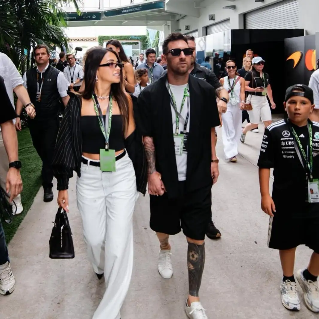 Antonela Roccuzzo f1 miami - 5