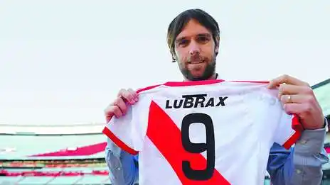 Fernando Cavenaghi, a un paso de volver a ponerse la camiseta de River