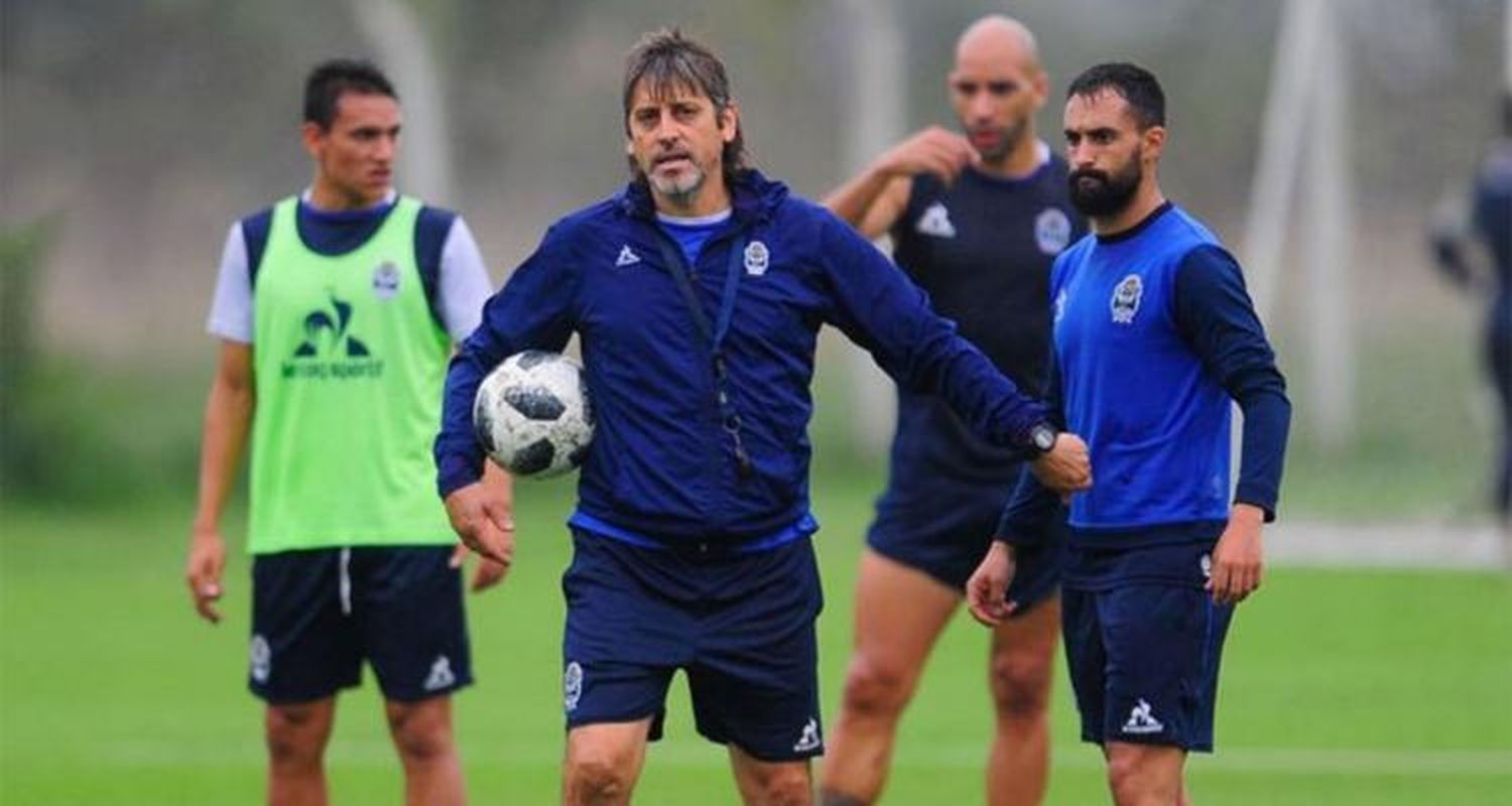 Gimnasia de La Plata probará jugadores de fútbol en el Estadio Municipal