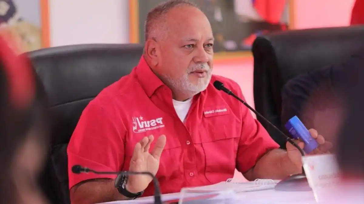 ¿TRAIDORES TODOS? Si llega a pasar algo, los que han pedido invasión contra Venezuela serán considerados enemigos de la patria, dice Diosdado (+Video)