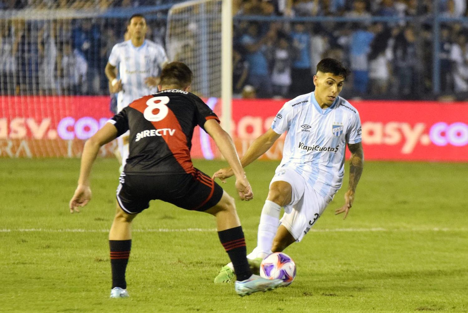 En el final, River rescató un punto en Tucumán