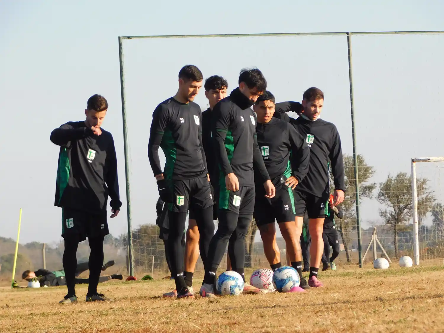 La "Verde" entrena con la mira puesta en el "Rojo".