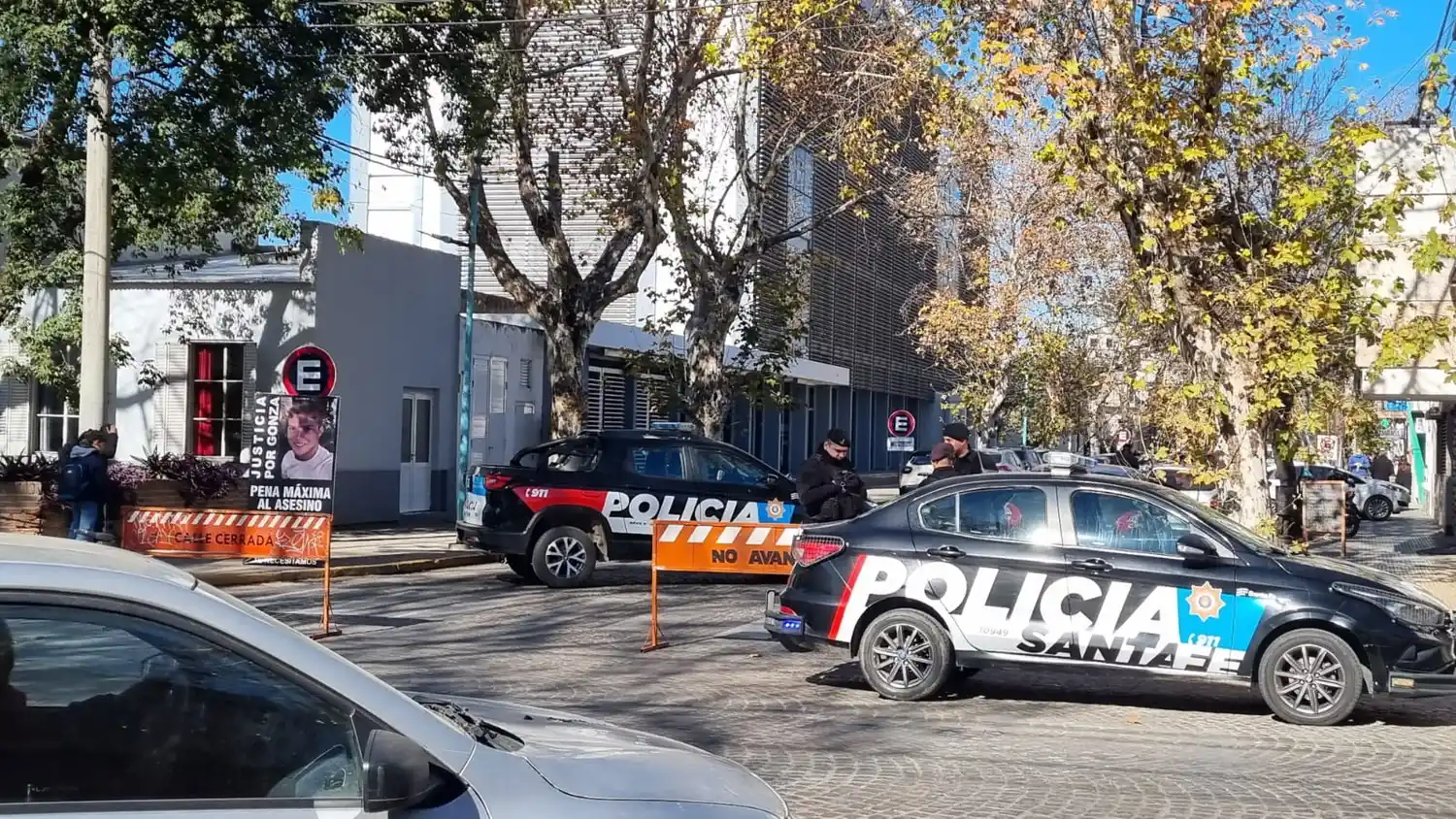 Justicia por Gonzalo: corte de tránsito frente a Tribunales a la espera de la sentencia