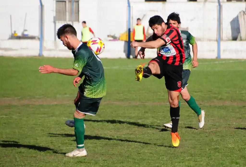 Luciano Silva, el histórico goleador de Juarense que aún se mantiene vigente en la URD