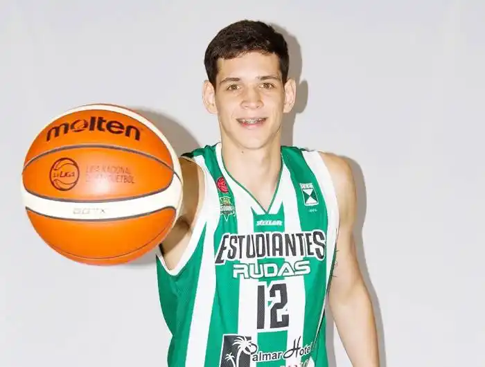 Lemos Carballo jugará en Club Social y Deportivo Sayago