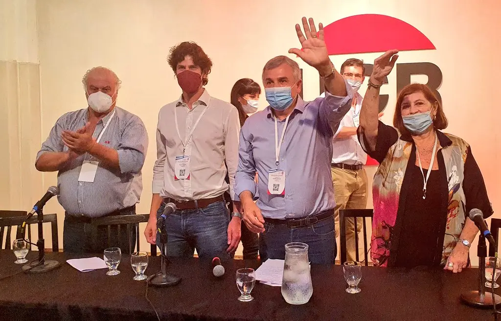 La UCR eligió a Gerardo Morales como presidente y a María Luisa Storani y Martín Lousteau como vicepresidentes