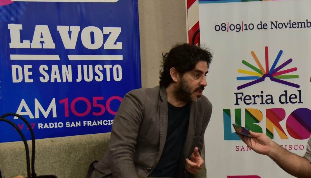 Presentó su obra en la Feria del Libro de San Francisco: "Lo mejor de Tute".