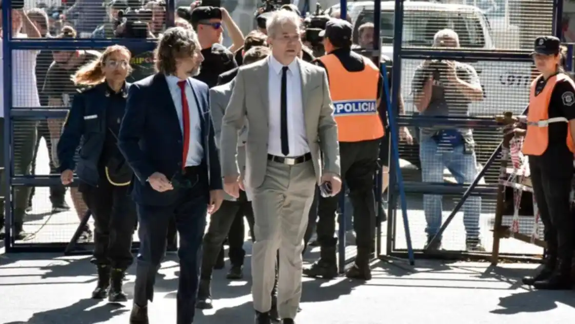 Burlando contó cuántos mensajes reciben tras dar a conocer la millonaria recompensa para encontrar a Loan