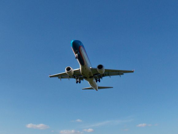 [Spotting] Embraer E190 LV-CEU de Austral en el aeropuerto de Formosa
