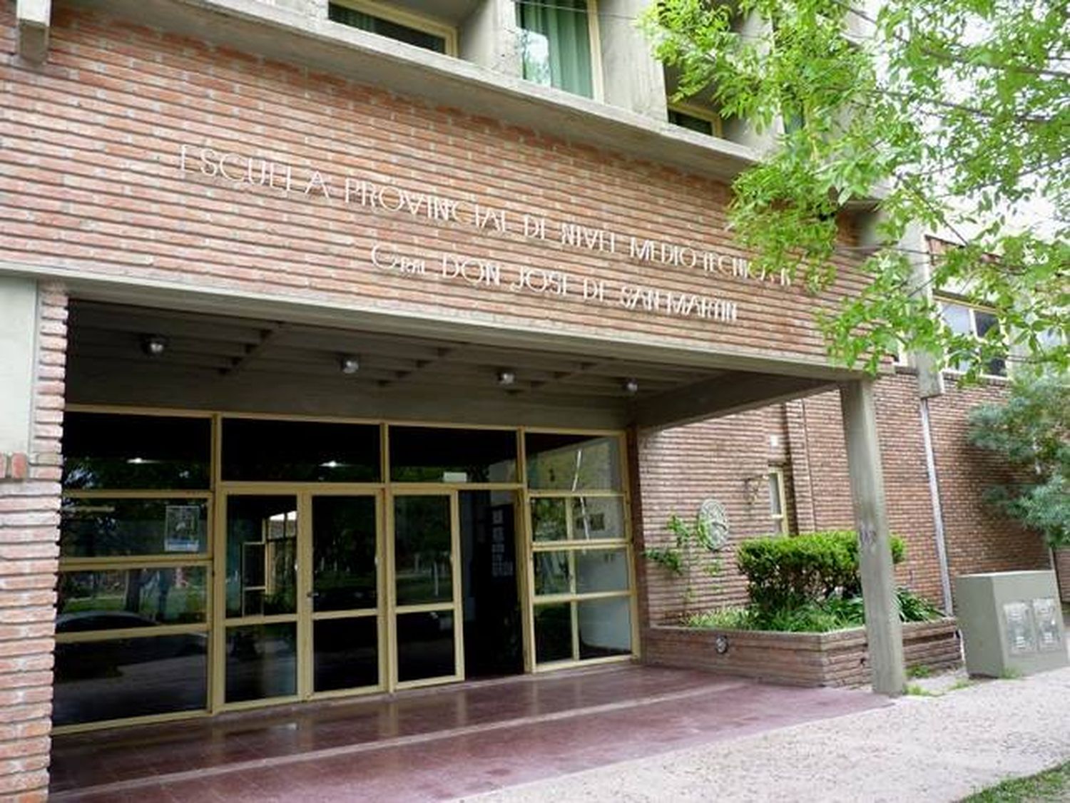 Reúnen aportes para la Escuela Técnica