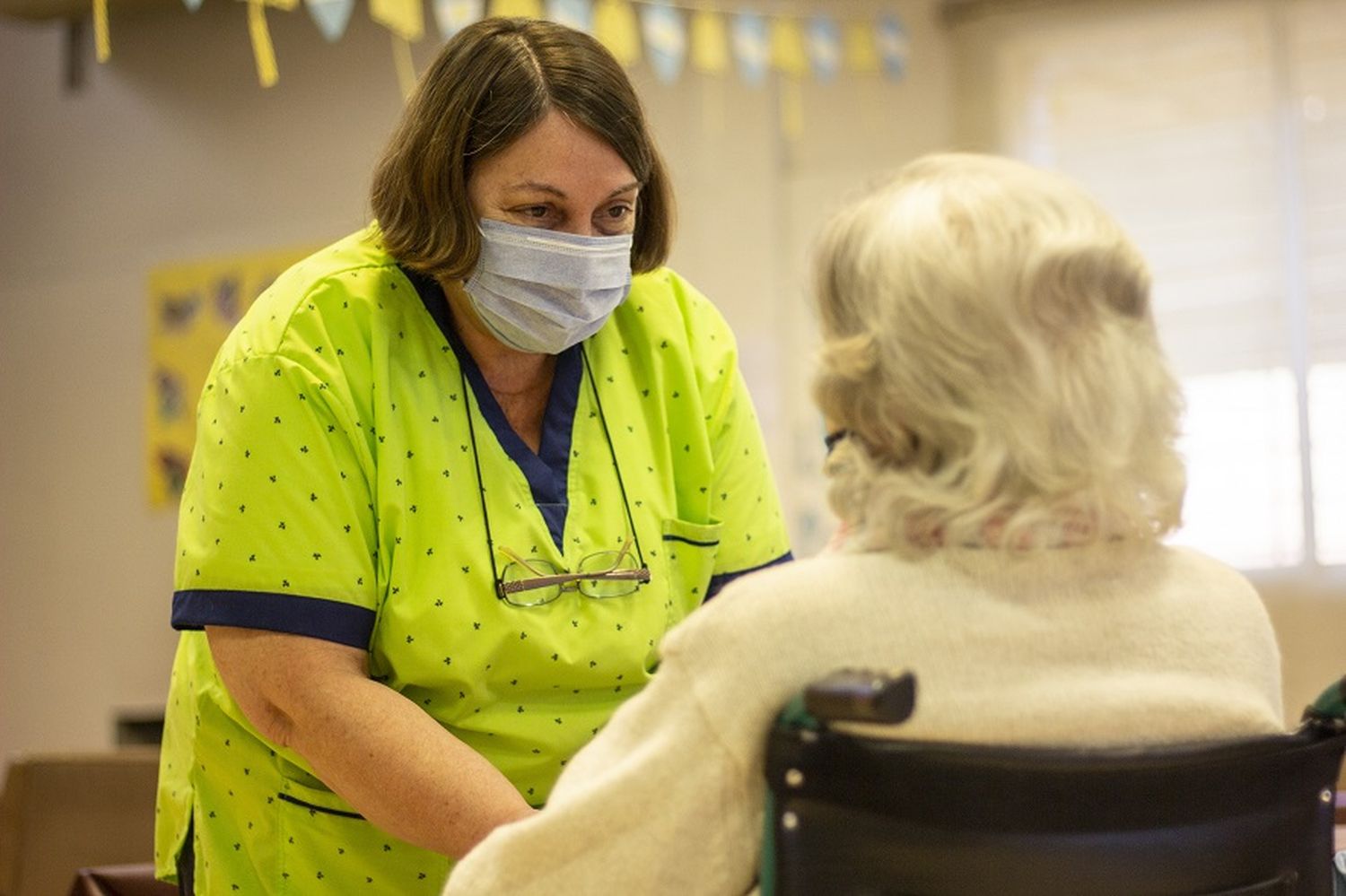 PAMI presentó una guía para familiares de personas con Alzheimer