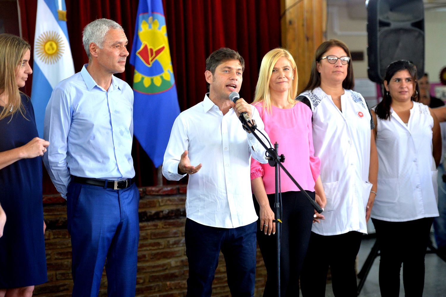 Video: Kicillof, emocionado, en el inicio de ciclo lectivo en una escuela de Berisso