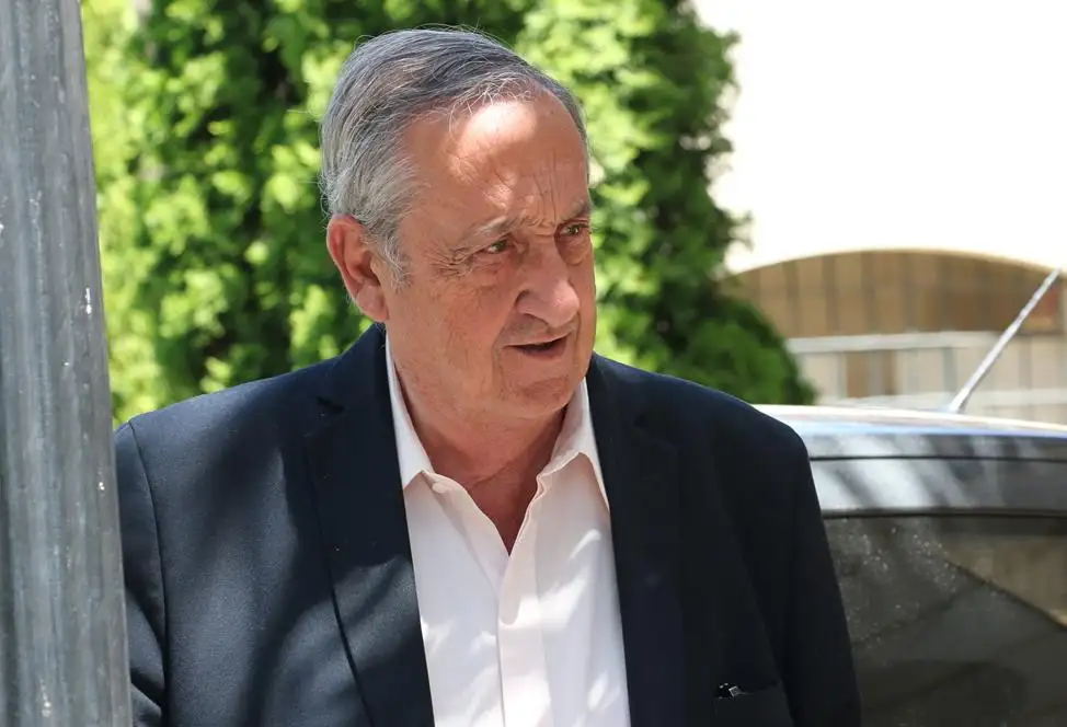 Lunghi duplicó la planta de personal municipal en sus 13 años de Gobierno