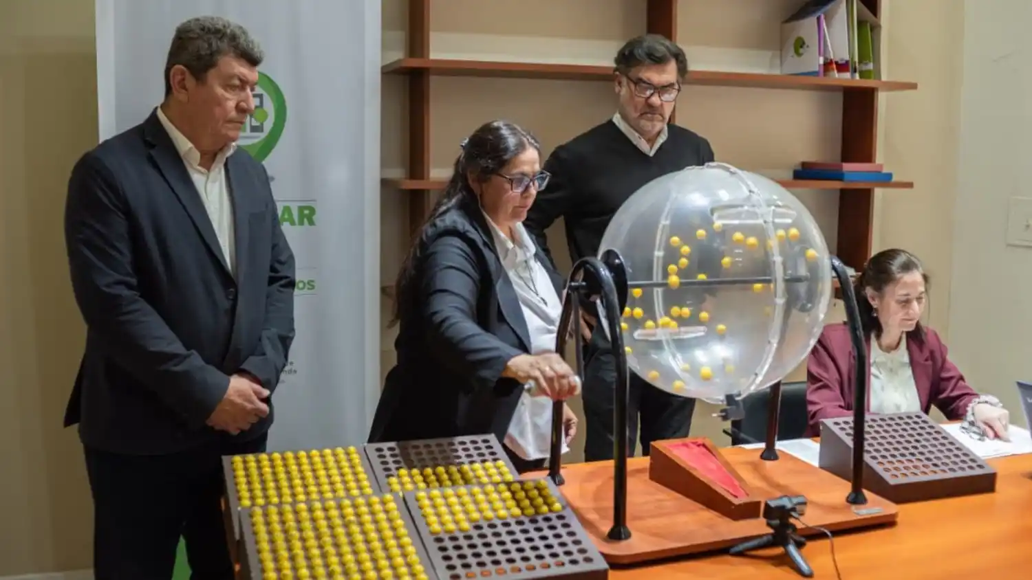 Villaguay: diez familias fueron beneficiadas con créditos IAPV para construir o ampliar sus viviendas