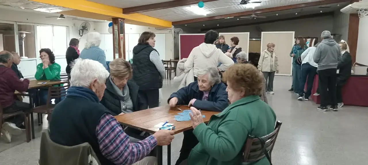 Festejos por el Día del Jubilado en el centro de 3 de Febrero