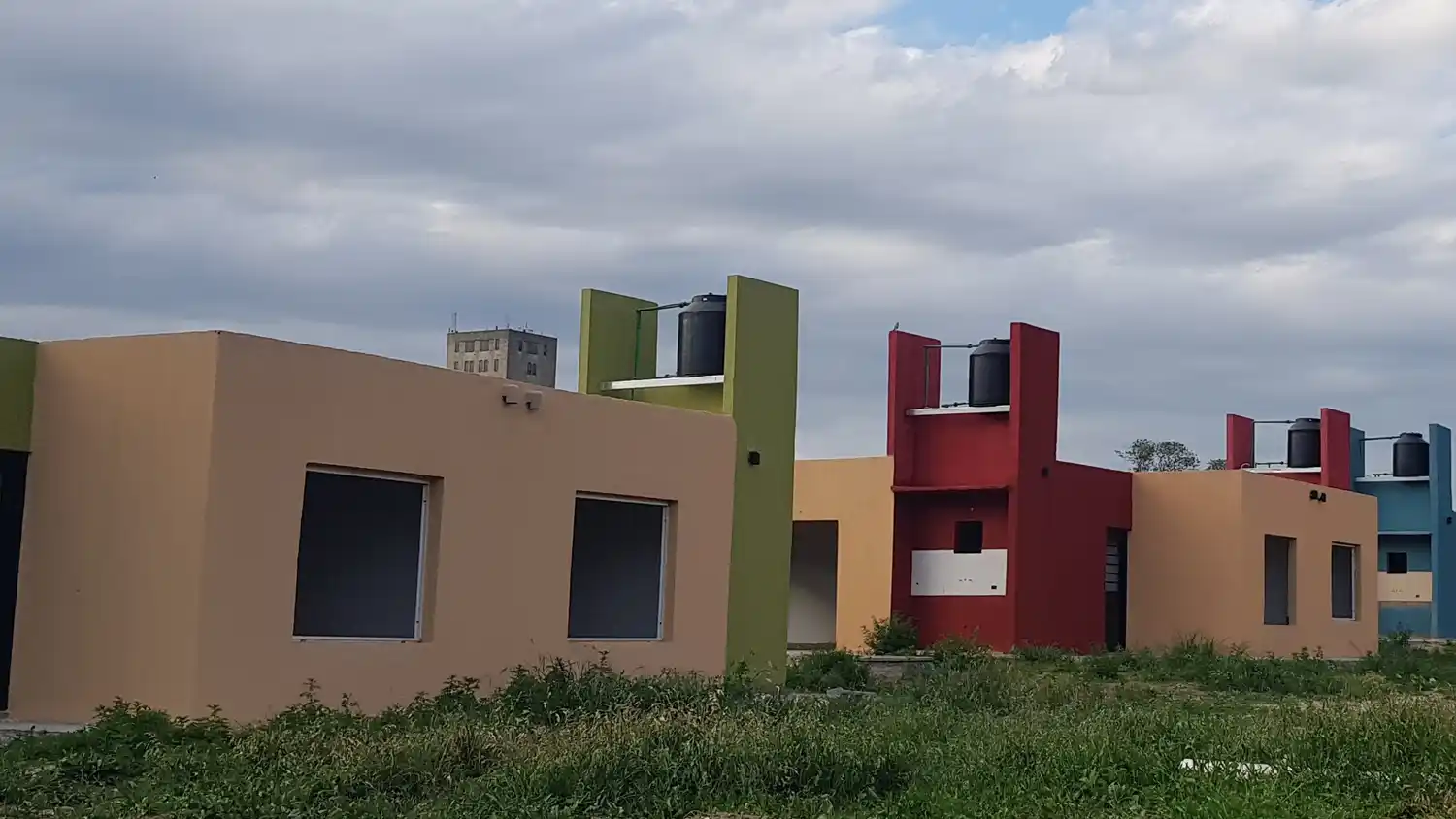 La empresa constructora dejó los trabajos inconclusos y la demanda comenzará en Febrero.