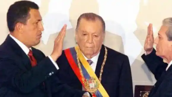 DESDE el “JURO SOBRE UNA CONSTITUCIÓN MORIBUNDA” han pasado 25 años: el día que Hugo Chávez cambió la historia de Venezuela