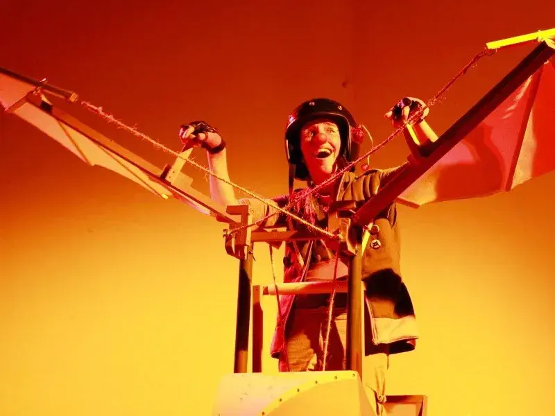 “Icaria”, un viaje entre sueños, miedos y el deseo de volar, llega a Concordia